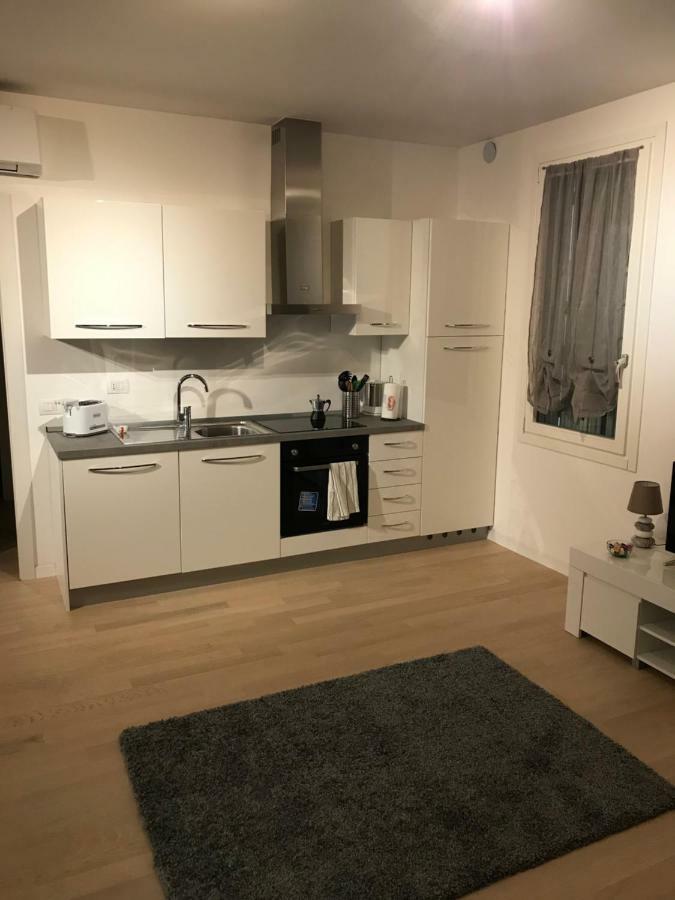 Laura'S Home - I Navigli Che Vorrei Milano Ngoại thất bức ảnh