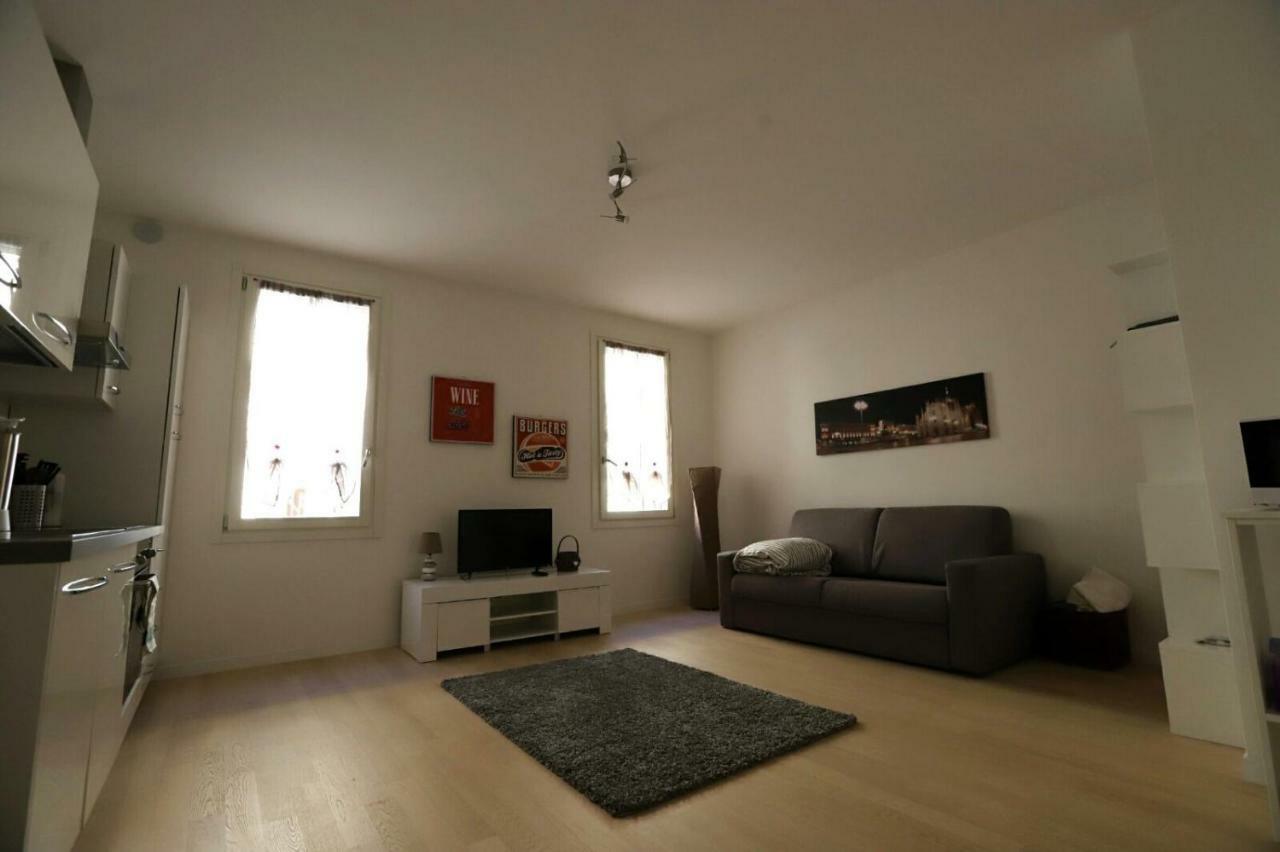 Laura'S Home - I Navigli Che Vorrei Milano Ngoại thất bức ảnh