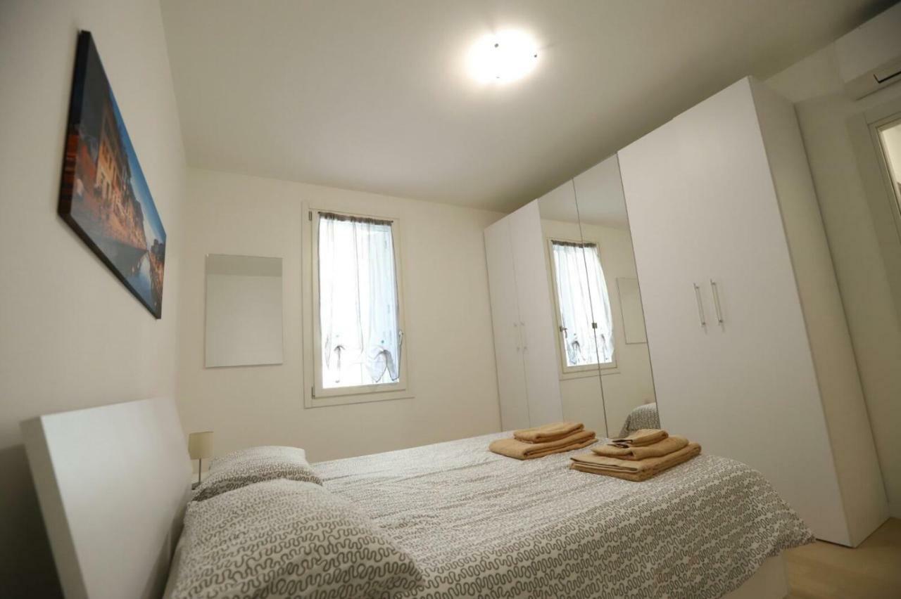 Laura'S Home - I Navigli Che Vorrei Milano Ngoại thất bức ảnh