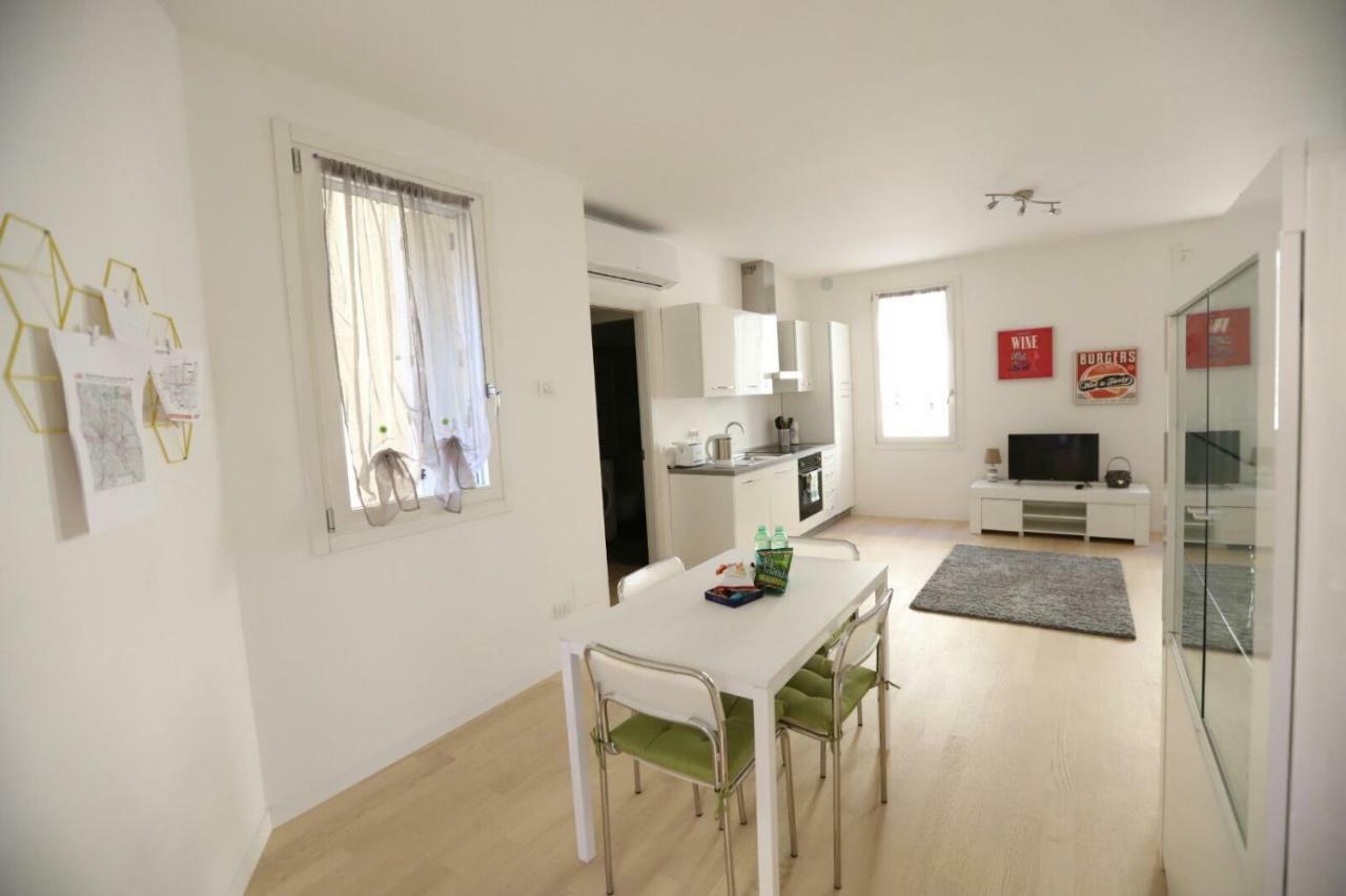 Laura'S Home - I Navigli Che Vorrei Milano Ngoại thất bức ảnh