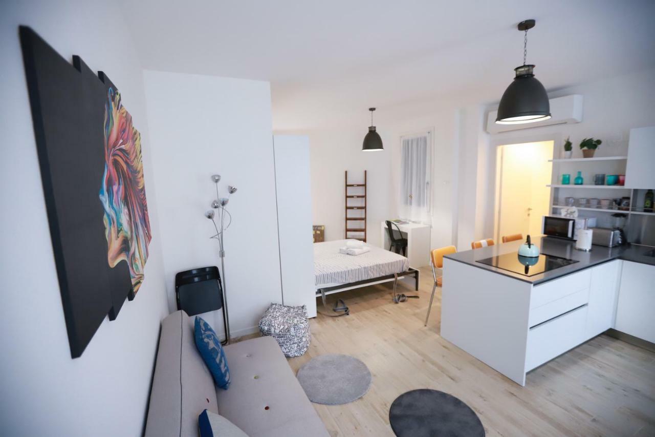 Laura'S Home - I Navigli Che Vorrei Milano Ngoại thất bức ảnh
