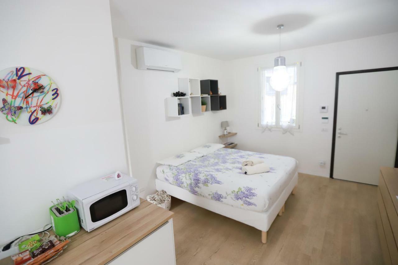 Laura'S Home - I Navigli Che Vorrei Milano Ngoại thất bức ảnh